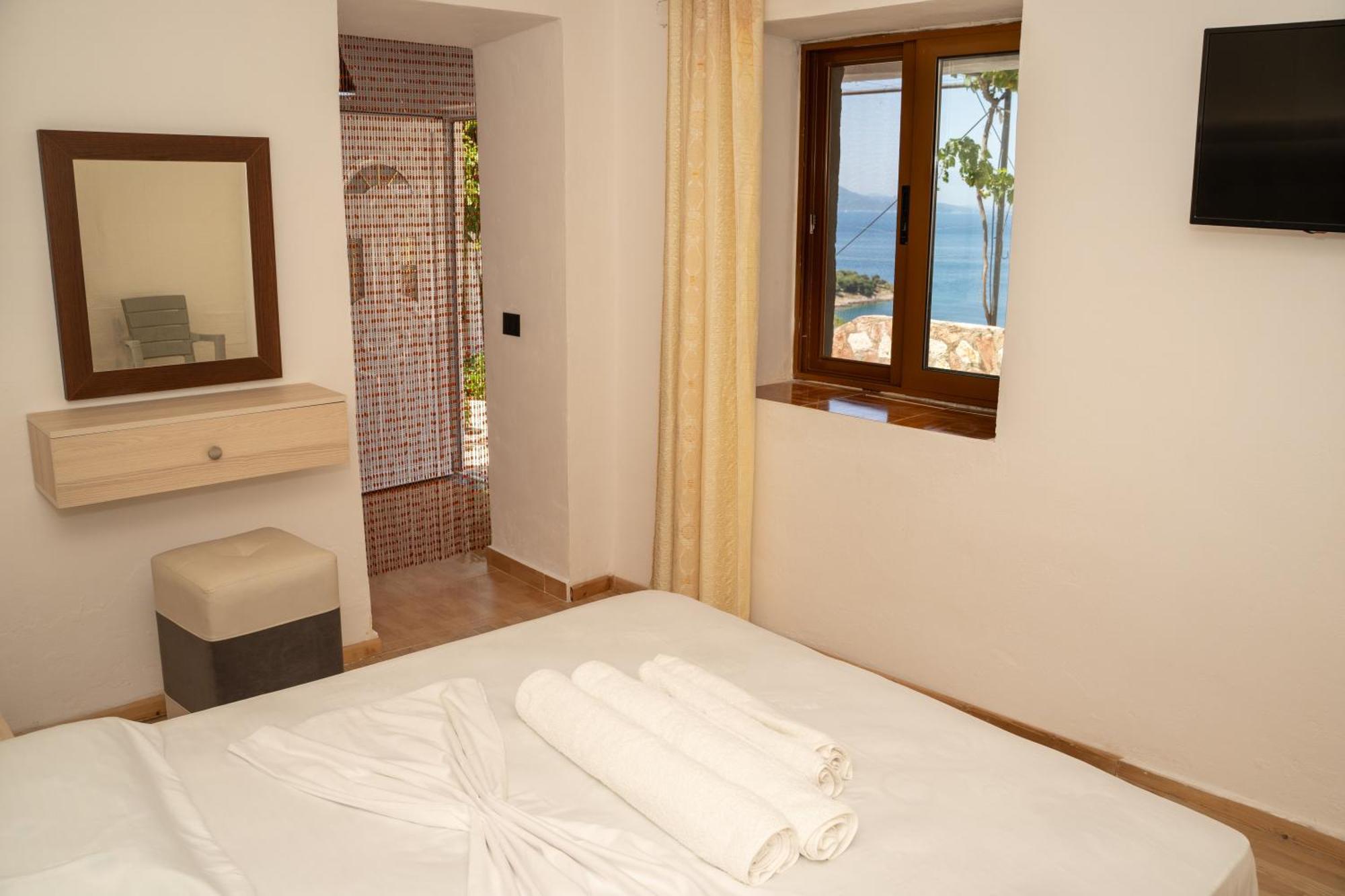 Laa Melossa Sarandë Exterior foto